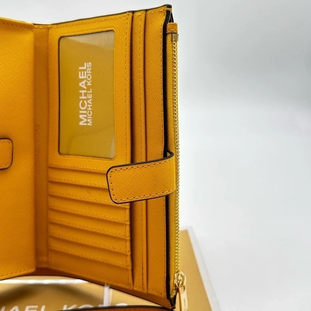 Michael Kors Large Double Zip Wallet Wristlet Jasmine Yellow - Picture 8 of 10